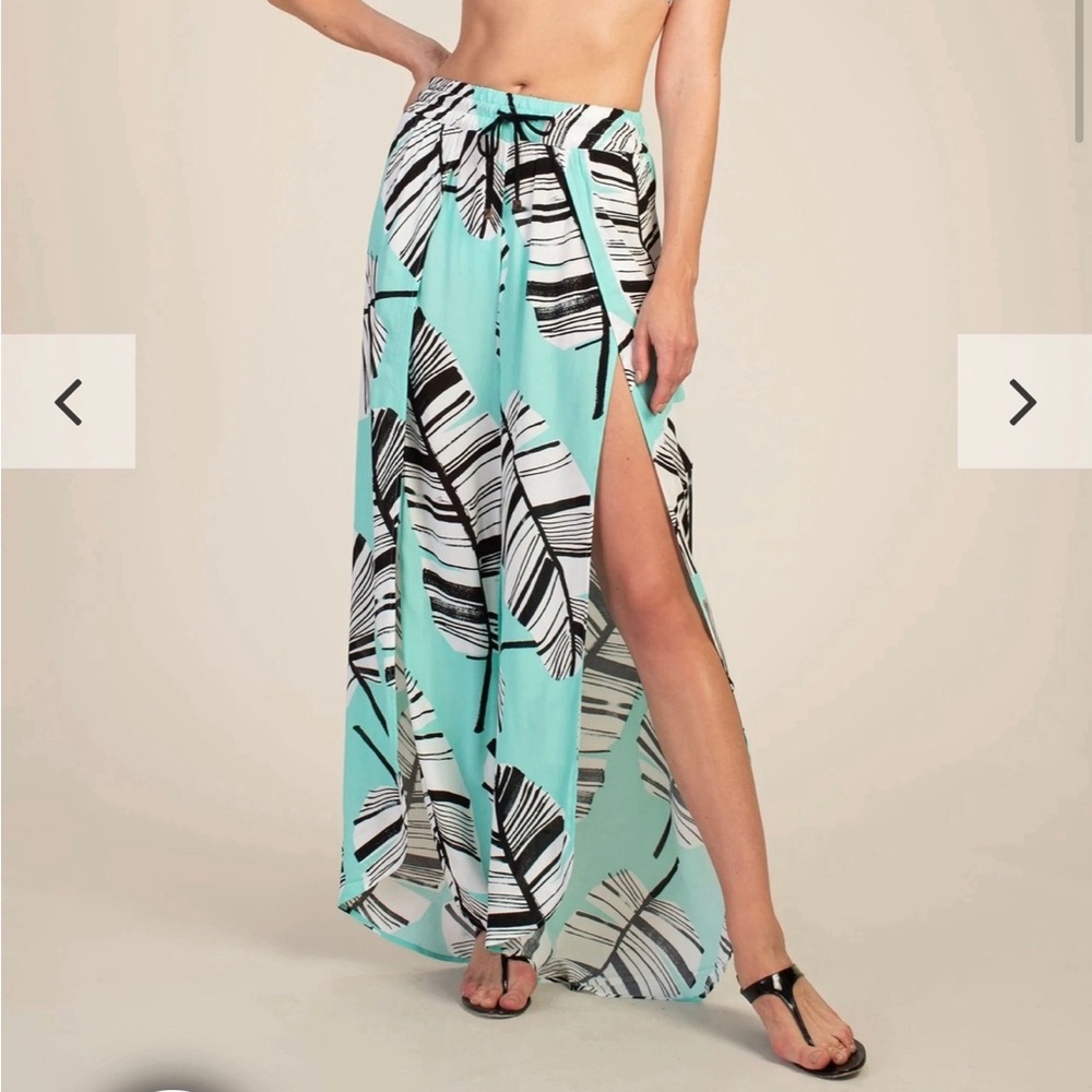 Trina Turk size M beach pant